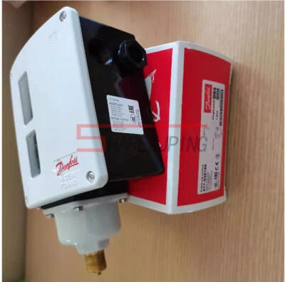 1PCS New Danfoss 017-529166 (RT110) Pressure Switch - Image 1 of 4