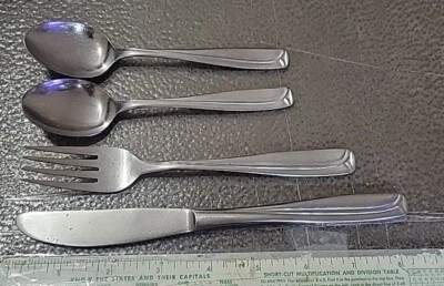 Continental Silver Inoxidable CSS2, 3 cucharaditas, 1 cuchillo de mesa, 1 tenedor cena? Foto 1 de 3