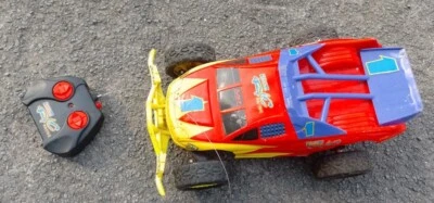 Coche buggy Tonka RIC RC años 90 Foto 1 de 4