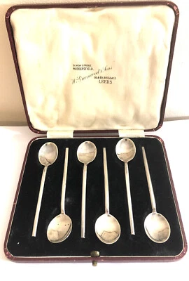 Cucharas vintage Art Deco de plata esterlina en caja, Sheffield 1931 (x) Foto 1 de 4