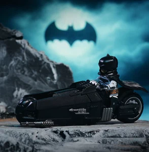 LuxeBlocks MOC DC series Bat Man white knight with Motor Figure building bricks - Picture 1 of 6
