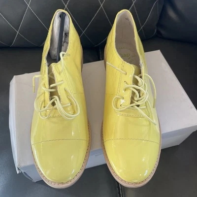 GAP Holiday color limón pálido. Zapatos Oxford estructurados. Nuevo. Talla 9. 40 euros Foto 1 de 4