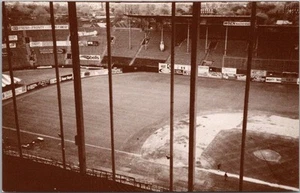 Postal de Búfalo, Nueva York ESTADIO CONMEMORATIVO DE GUERRA Bisontes Béisbol c1980/sin usar - Imagen 1 de 2