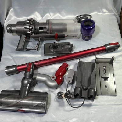 Dyson SV15 V11 Vacuum w/ High Torque Head, Battery, Wand, Mount & Charger - Image 1 of 4