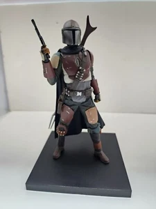 STAR WARS KOTOBUKIYA 1/10 SCALE ARTFX+ MANDALORIAN EX DISPLAY BACK IN BOX - Picture 1 of 8