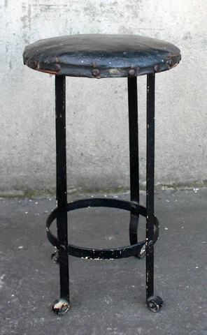 Round Short Vintage Antique Old Steel Wrought Iron Metal Stool Chair Plant Stand Cover