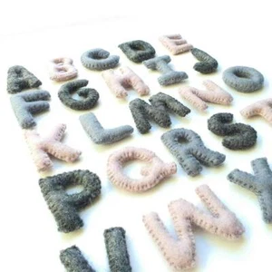 ABC Toy. Alphabets. A to Z Educational GREY Felt letters Montessori Sensory Play - Bild 1 von 3