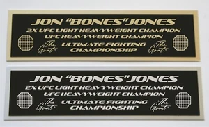 Placa de identificación Jon Jones UFC para guantes MMA autografiados firmados foto o estuche - Imagen 1 de 2