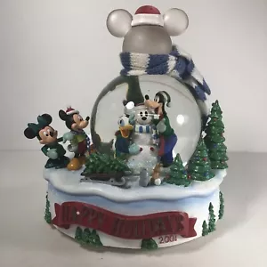 Disney Holiday 2001 Snow Globe Mickey Christmas, blinking lights Snowglobe - Picture 1 of 12