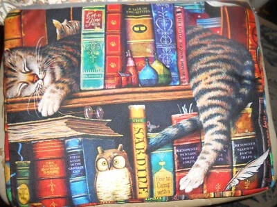 Charles Wysocki Frederick the Literate Cat Book Library Laptop Case Travel Bag - Image 1 of 4