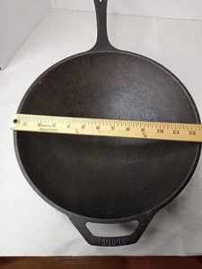Lodge Gusseisen tiefe Pfanne Rühren Braten Wok 12-3/4" langer Griff C12SF USA GEWÜRZT - Bild 1 von 6