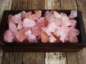 1000 Carat Lots of Unsearched Rose Amethyst Rough + a FREE faceted Gemstone - Photo 1 sur 8