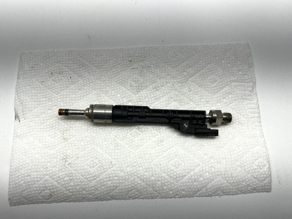 1 pieza Inyectores de combustible OEM BMW FJ1178 para BMW 335i 535i 740i F10 3,0 L l6 0261500172 Foto 1 de 4