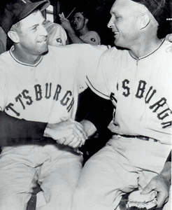 1951 Wire Photo Pittsburgh Pirates Murry Dickson and catcher Clyde McCullough - Picture 1 of 2