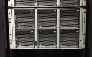 Netapp FAS3160 Filler Head w/ 2x Controllers vt - Picture 1 of 3
