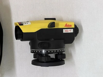 Leica NA332 32x Zoom Automatic Optical Level and Carry Case, as Shown in Photos - Image 1 of 4