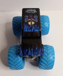 Hot Wheels Monster Jam Truck SON UVA DIGGER w/Blue Tires - Die-Cast Vehicle RARE - Picture 1 of 4