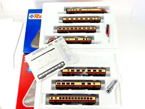 Roco 43011 + 04070A TEE HELVETIA Dieseltriebzug VT 11.5 (VT 601), DC, HO - Picture 1 of 21