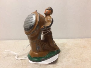 Vintage Barclay B121 Soldat steht am Suchscheinwerfer - Bild 1 von 6