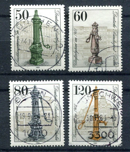 Germany - Berlin : Historical street pumps set from 1983 - used - Image 1 of 1