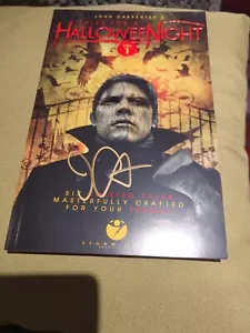 Racconti di John Carpenter per una notte di Halloween Vol. 1 FIRME multiple 2015! Nuovo con scatola - Foto 1 di 4