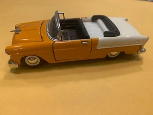 Chevy Bel Air 1955 superior cubierta 1:34 mostaza con beige dos tonos - Imagen 1 de 5