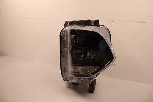 2019 2020 HYUNDAI SANTA FE RIGHT SIDE HALOGEN HEADLIGHT - Picture 1 of 10