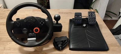 Playstation 3, PS3, PC Logitech Driving Force E-X5C19 Lenkrad, Pedale, Netzteil - Bild 1 von 3