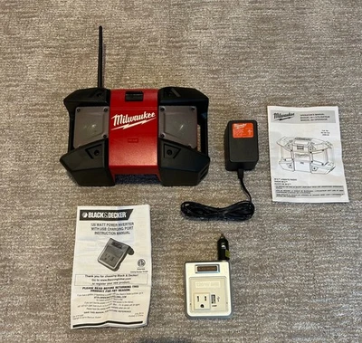 Radio para sitio de trabajo Milwaukee M-12 2590-20 + adaptador e inversor de corriente B & D probado Foto 1 de 4