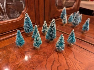 8 Vintage Wire Brush 3 3/4" & 2 1/2" Evergreen Snow-tip Trees With Wood Bases - Picture 1 of 5