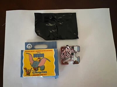 Pieza rompecabezas conexión personajes Dumbo ZEBRAS - LE550 pieza esquina superior izquierda NUEVO Foto 1 de 4