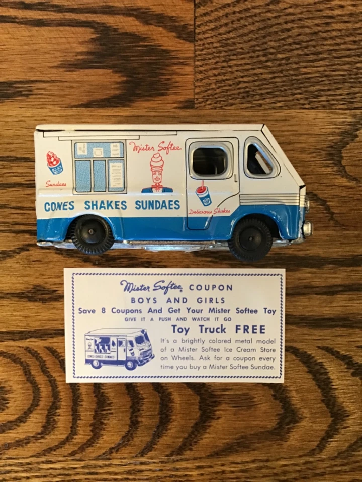 Camión de juguete Mister Softee vintage de los años 60 fricción de hojalata y cupón original anuncio promocional Foto 1 de 4