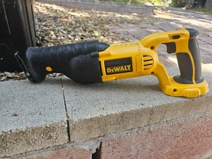DEWALT DC385 18V Cordless Reciprocating Saw (Tool Only)- Works Great - Nice Tool - Picture 1 of 6