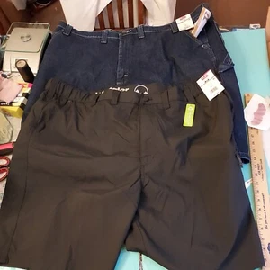 Lot of 3 Wrangler Shorts Black & Blue Mens SZ 46 - Picture 1 of 9