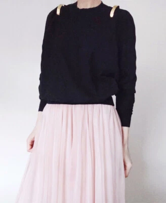 Suéter suéter charreteras de latón de lujo Givenchy Paris Runway Foto 1 de 4