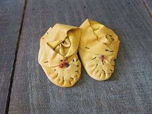 VTG Leather Doll Moccasin Shoe Slipper - Imagen 1 de 3