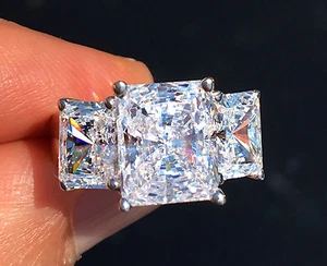 7 Kt Splendente Taglio Anello Top Russo Qualità Zirconia Cubica Finto Mossanite - Foto 1 di 3