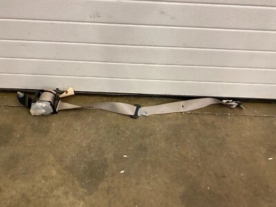 04 2005 2006 2007 2008 Acura TL Tipo S Conjunto de cinturón de seguridad trasero del lado del conductor OEM Foto 1 de 4