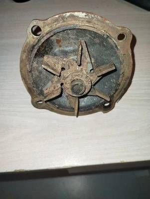 Bomba de agua 70 440+ 6 Cuda Foto 1 de 4