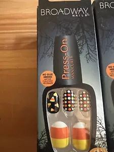 Broadway NAILS PRESS ON Medium Halloween Hide-n-freak Candy Corn 1 Set - Picture 1 of 4