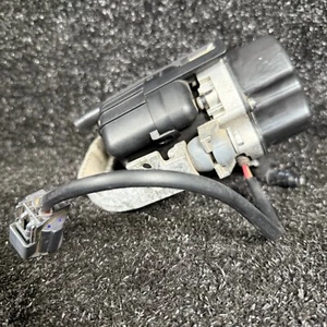 DODGE 1500 PICKUP Electric Power Brake Vacuum Pump P68385753AA 19 23 - Picture 1 of 16