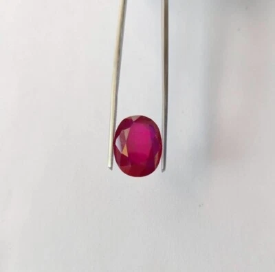 Ruby gemstone, freshly fired, oval shape, weight 16.65 ct., size 17x13 mm. - Image 1 of 4