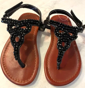SANDALIA elegante para niñas pequeñas negra, con cuentas, con tiras - talla 8 para niñas pequeñas - ¡USADA EN EXCELENTE ESTADO! - Imagen 1 de 6