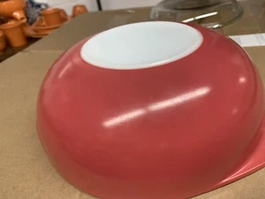 Vintage Pyrex Flamingo Pink Casserole with Lid 024 2 Quart Made in USA  - Picture 1 of 5
