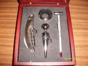 Profi Flaschenöffner, Weinöffner Set mit Thermometer im Holzkoffer - Bild 1 von 3