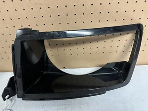 2020-2021 Land Rover Defender Left Bezel Fog Light Finish Molding - Picture 1 of 4