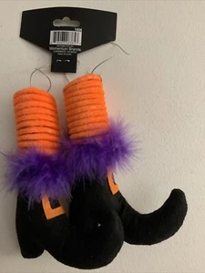 Set 2 Halloween door hanger Witches Black Boot Feather shoe bounce spiral New - Picture 1 of 4