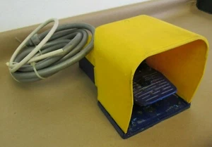 G.S. SESTO S.G. INTERRUPTOR PEDAL 6A 220VAC 50HZ, PLÁSTICOS - Imagen 1 de 5