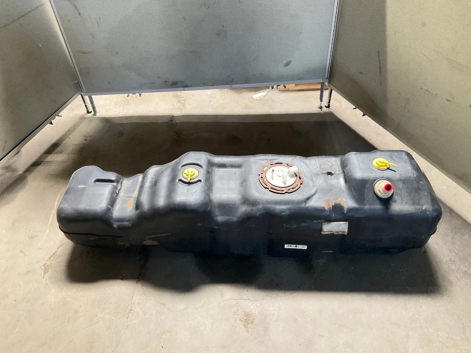 Tanque de combustible de gasolina Ford F-250 11-16 6,2 L con bomba OEM Foto 1 de 4