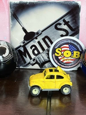 Hot Wheels Real Riders 1960s Volkswagen Baja Beetle Goodyear Rubber Tires VGcond - Image 1 of 4